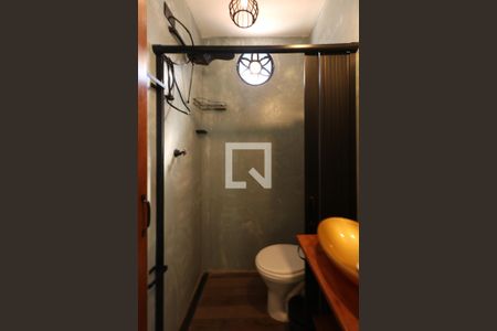 Banheiro de kitnet/studio para alugar com 1 quarto, 15m² em Jardim Sao Caetano, São Caetano do Sul