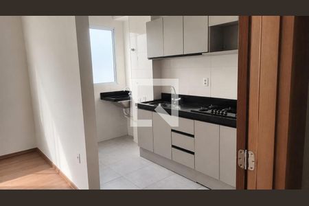 Cozinha de apartamento para alugar com 2 quartos, 44m² em Setor Faicalville, Goiânia