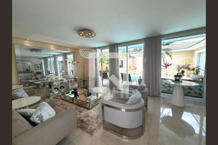 Casa à venda com 3 quartos, 302m² em Interlagos, São Paulo