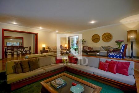 Casa à venda com 4 quartos, 430m² em Santo Amaro, São Paulo