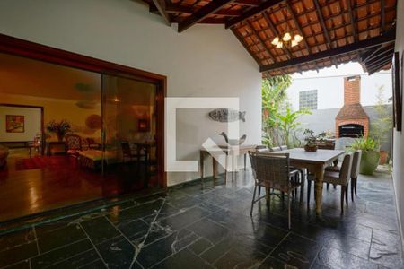 Casa à venda com 4 quartos, 430m² em Santo Amaro, São Paulo