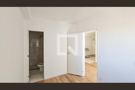 Quarto 2 de apartamento para alugar com 2 quartos, 44m² em Vila Sul Americana, Carapicuíba