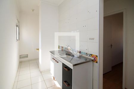 Cozinha de apartamento para alugar com 2 quartos, 45m² em Jardim Central, Cotia