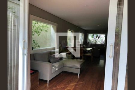 Casa à venda com 5 quartos, 280m² em Jardim Novo Mundo, São Paulo