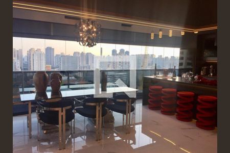 Apartamento à venda com 4 quartos, 320m² em Campo Belo, São Paulo