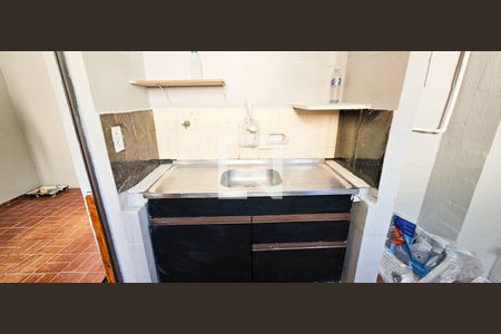 Cozinha de apartamento para alugar com 2 quartos, 40m² em Cidade Tiradentes, São Paulo