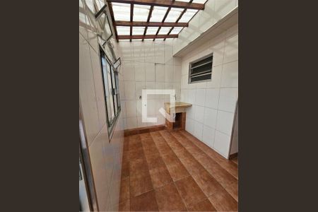 Casa à venda com 4 quartos, 225m² em Vila Miami, São Paulo