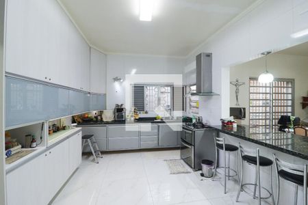 Cozinha de casa à venda com 3 quartos, 200m² em Chora Menino, São Paulo