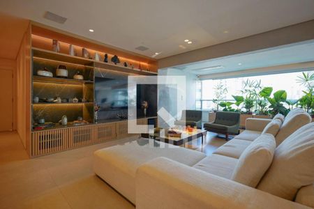 Apartamento à venda com 4 quartos, 250m² em Jardim Morumbi, São Paulo