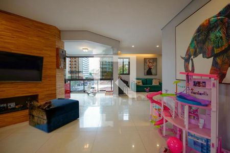 Apartamento à venda com 4 quartos, 240m² em Moema, São Paulo