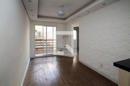 Sala de apartamento para alugar com 2 quartos, 48m² em Parque Rincao, Cotia