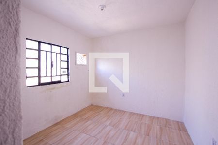 Suíte de casa para alugar com 1 quarto, 60m² em Porto da Pedra, São Gonçalo