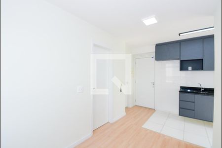Sala de apartamento para alugar com 2 quartos, 36m² em Vila das Bandeiras, Guarulhos
