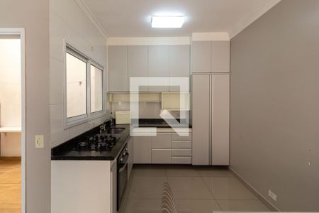 Cozinha de casa de condomínio à venda com 3 quartos, 122m² em Vila Campo Grande, São Paulo