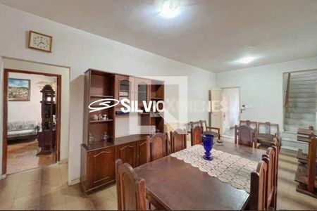 Casa à venda com 5 quartos, 350m² em Santa Efigênia, Belo Horizonte