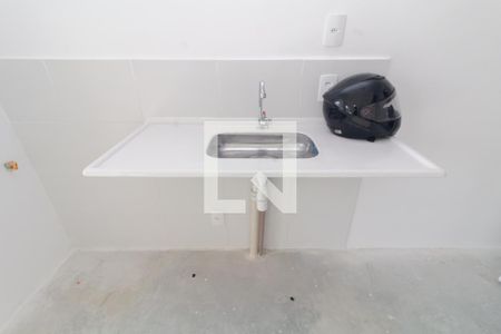 Sala/Cozinha de apartamento para alugar com 2 quartos, 38m² em Vila Campanela, São Paulo