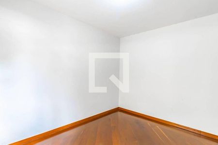 Casa à venda com 7 quartos, 640m² em Santa Tereza, Belo Horizonte