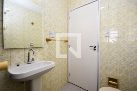 banheiro de apartamento para alugar com 1 quarto, 45m² em Pinheiros, São Paulo