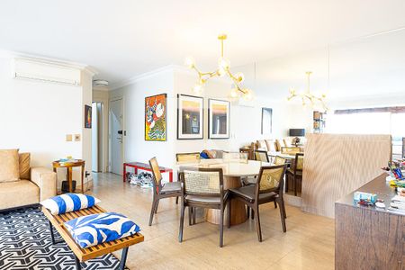 Sala de apartamento para alugar com 3 quartos, 149m² em Moema, São Paulo