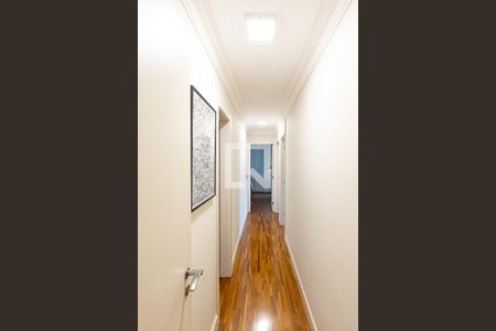 Corredor de apartamento para alugar com 3 quartos, 149m² em Moema, São Paulo