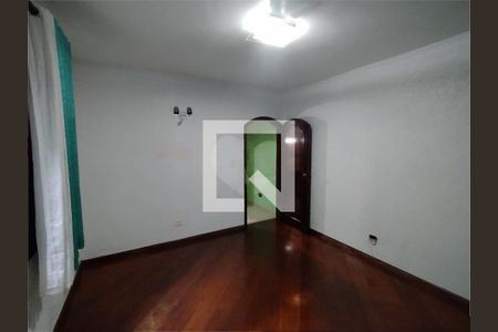 Casa à venda com 3 quartos, 209m² em Jardim Sapopemba, São Paulo