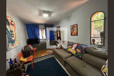 Casa à venda com 3 quartos, 228m² em Campininha, São Paulo