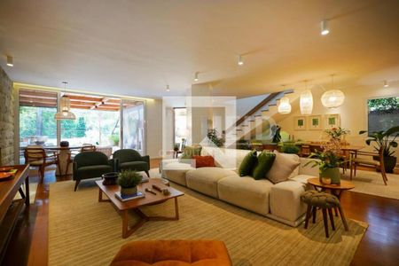 Casa à venda com 3 quartos, 530m² em Jardim Vitoria Regia, São Paulo
