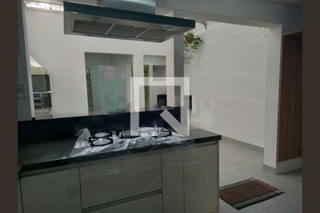 Casa à venda com 2 quartos, 97m² em Jardim Hipico, São Paulo