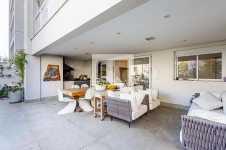Apartamento à venda com 3 quartos, 147m² em Vila Alexandria, São Paulo