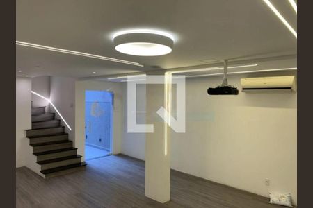 Casa à venda com 3 quartos, 250m² em Jardim Santa Cruz (Sacoma), São Paulo