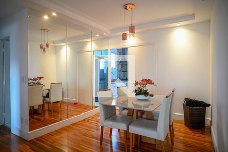 Sala de apartamento à venda com 3 quartos, 87m² em Vila Santo Estefano, São Paulo