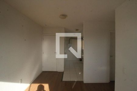 Sala de apartamento para alugar com 2 quartos, 42m² em Cerâmica, Nova Iguaçu