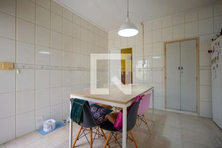 Casa à venda com 3 quartos, 238m² em Santo Amaro, São Paulo