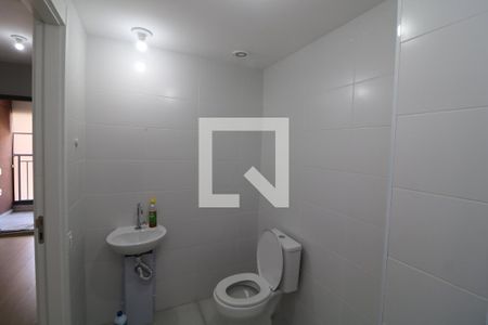 Banheiro de kitnet/studio para alugar com 1 quarto, 31m² em Jardim Independência (são Paulo), São Paulo