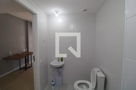Banheiro de kitnet/studio para alugar com 1 quarto, 31m² em Jardim Independência (são Paulo), São Paulo