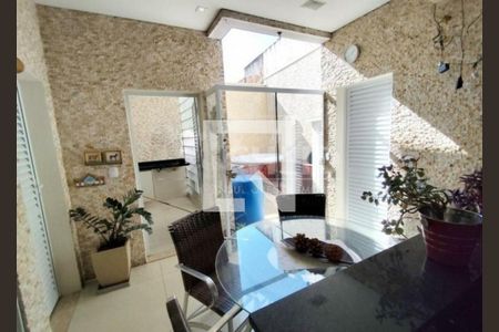 Casa à venda com 3 quartos, 160m² em Cidade Ademar, São Paulo