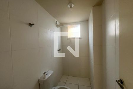 Banheiro de apartamento para alugar com 2 quartos, 75m² em Jardim Gramacho, Duque de Caxias