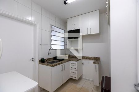 COZINHA de casa de condomínio para alugar com 3 quartos, 102m² em Fazenda Santa Cândida, Campinas