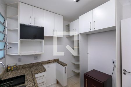 COZINHA de casa de condomínio para alugar com 3 quartos, 102m² em Fazenda Santa Cândida, Campinas