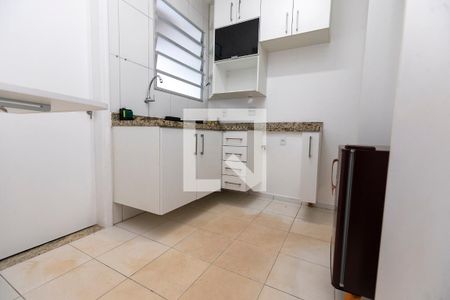 COZINHA de casa de condomínio para alugar com 3 quartos, 102m² em Fazenda Santa Cândida, Campinas