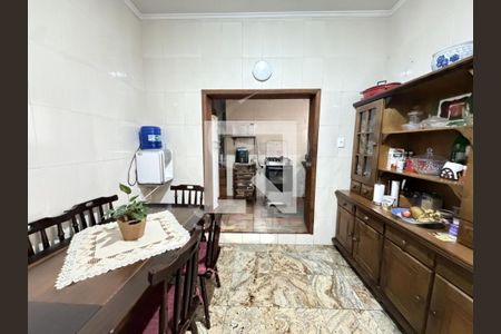 Casa à venda com 2 quartos, 112m² em Jardim Aeroporto, São Paulo