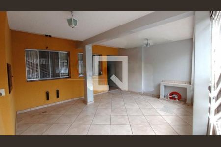 Casa à venda com 3 quartos, 144m² em Cidade Ademar, São Paulo