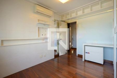 Apartamento à venda com 3 quartos, 249m² em Vila Sofia, São Paulo
