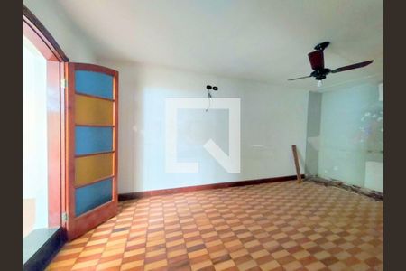 Casa à venda com 3 quartos, 250m² em Jardim Umuarama, São Paulo