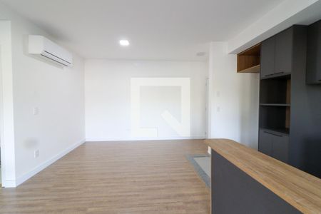 Sala de apartamento para alugar com 3 quartos, 91m² em Bairro das Palmeiras, Campinas