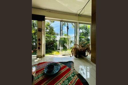 Casa à venda com 5 quartos, 960m² em Praia da Lagoa, São Paulo