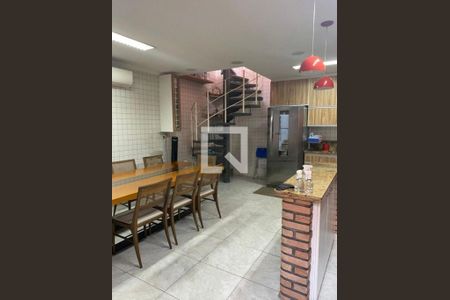 Casa à venda com 3 quartos, 156m² em Vila Paulista, São Paulo