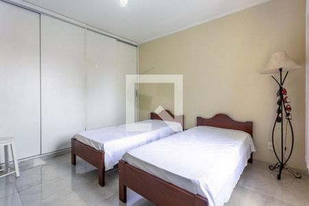 Casa à venda com 3 quartos, 180m² em Parque Jabaquara, São Paulo