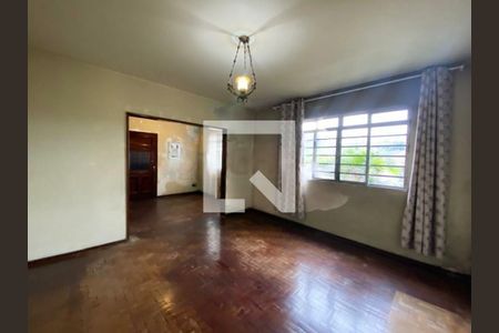 Casa à venda com 3 quartos, 180m² em Interlagos, São Paulo
