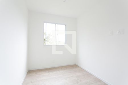 Quarto 1  de apartamento para alugar com 2 quartos, 44m² em Jardim Helian, São Paulo